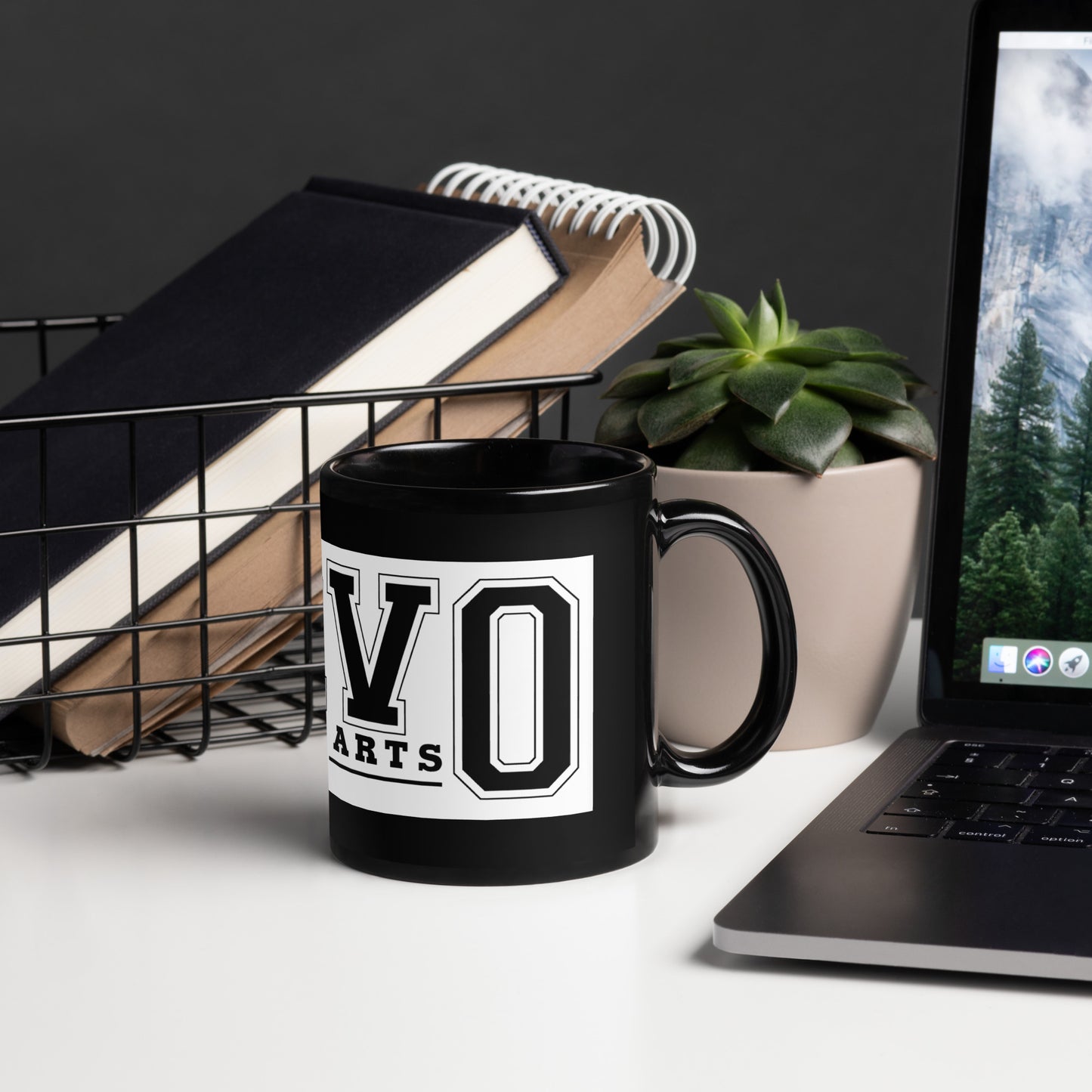 Black Glossy Corvo Mug